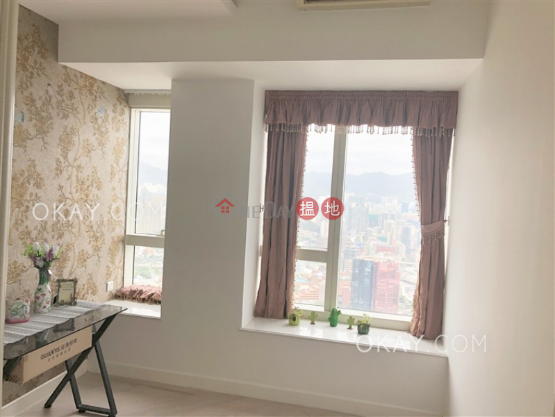 HK$ 50,000/ month The Masterpiece, Yau Tsim Mong, Gorgeous 2 bedroom on high floor with sea views | Rental