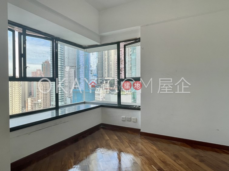 HK$ 28M, 80 Robinson Road | Western District | Gorgeous 2 bedroom with sea views & parking | For Sale