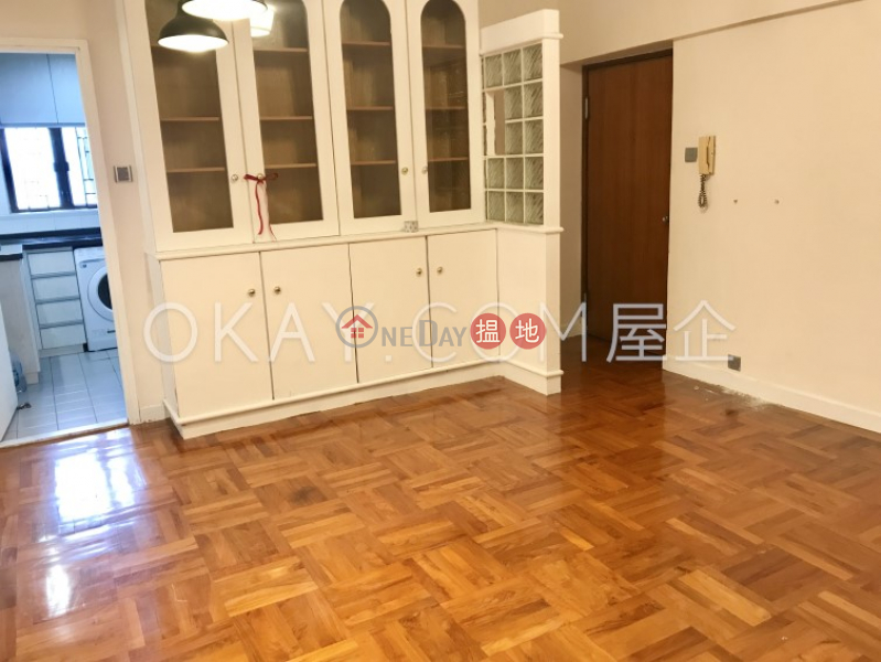 Cozy 3 bedroom in Mid-levels West | Rental | Corona Tower 嘉景臺 Rental Listings