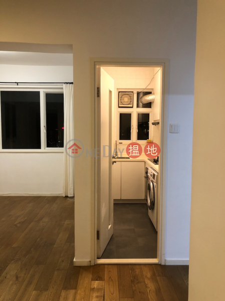 HK$ 27,800/ month, Tai Hang Terrace Wan Chai District, OWNER DIRECT 2BR for rent with car park HK Island quiet Jardine’s Lookout area
