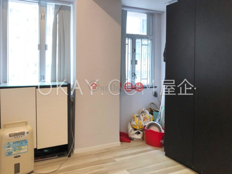Efficient 3 bedroom with balcony & parking | For Sale | Village Tower 山村大廈 Sales Listings