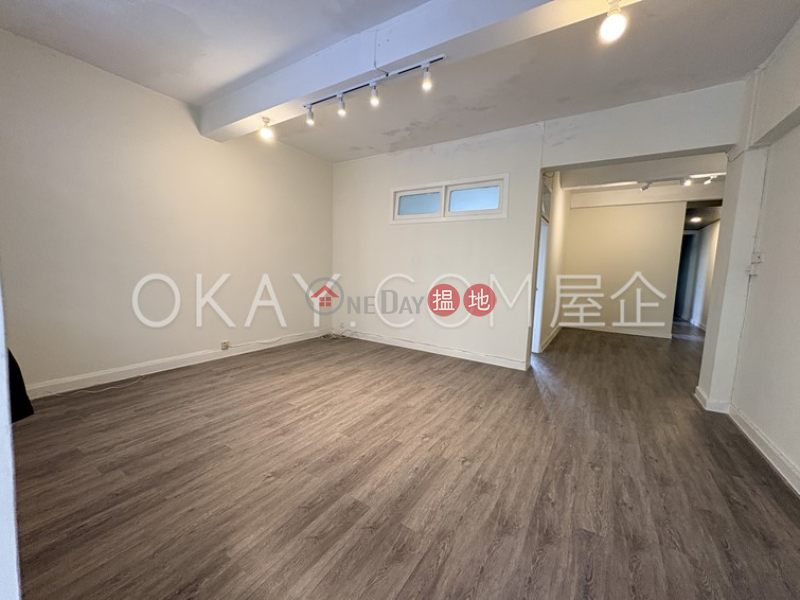 HK$ 37,000/ month, 31 Ho Man Tin Street, Kowloon City | Luxurious 3 bedroom with balcony | Rental