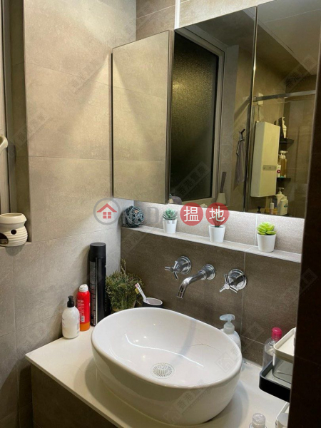 HK$ 26.8M | The Harbourside Tower 1 | Yau Tsim Mong | Two bedrooms, one suite, and one study in The Harbourside