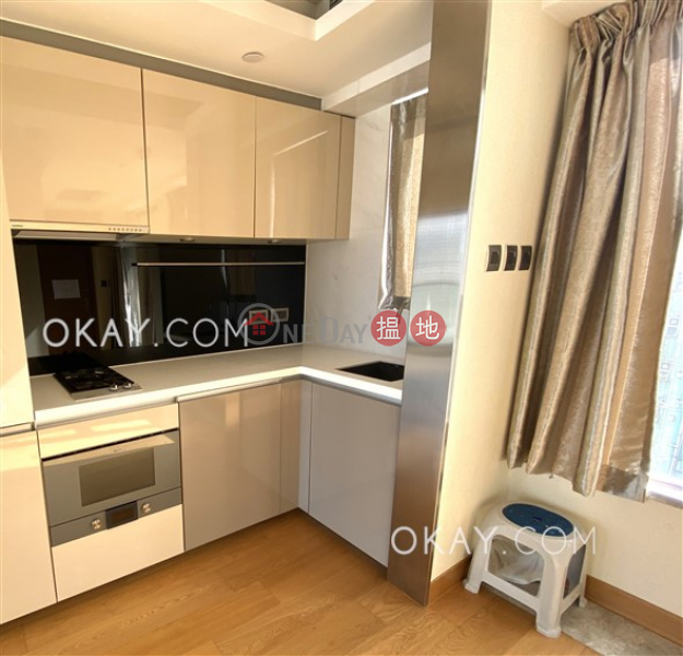 HK$ 38,000/ month The Nova | Western District Lovely 2 bedroom on high floor with balcony | Rental