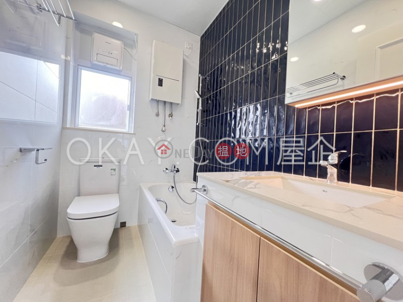 HK$ 85,000/ month, Repulse Bay Garden, Southern District | Exquisite 3 bedroom with sea views, balcony | Rental