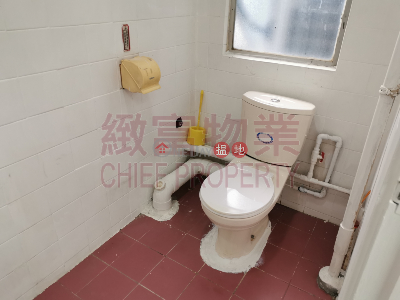 HK$ 18,500/ 月|泰力工業中心黃大仙區-單位四正，內廁