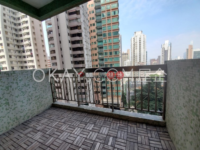 3房2廁,實用率高,露台金麗閣出售單位|金麗閣(Kingsland Court)出售樓盤 (OKAY-S34958)