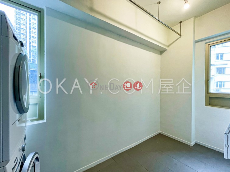 HK$ 40,000/ month | St. Joan Court | Central District Gorgeous 2 bedroom in Mid-levels Central | Rental