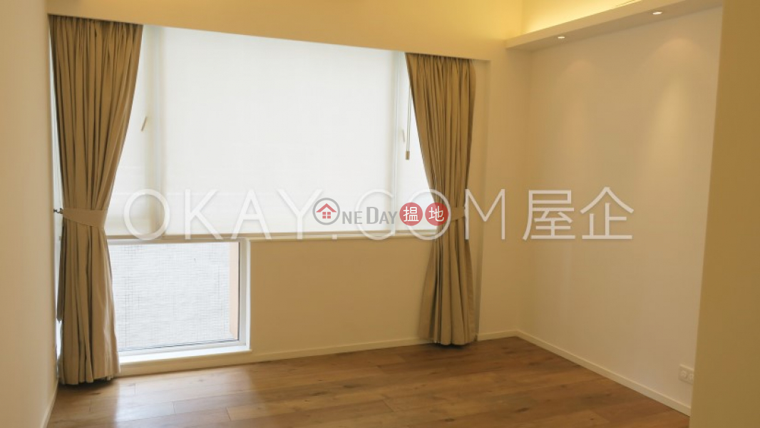 HK$ 70,000/ month Manly Mansion | Western District | Luxurious 3 bedroom with balcony & parking | Rental
