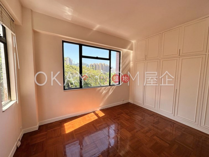 Efficient 3 bedroom with balcony & parking | For Sale | Jolly Garden 愉園 Sales Listings