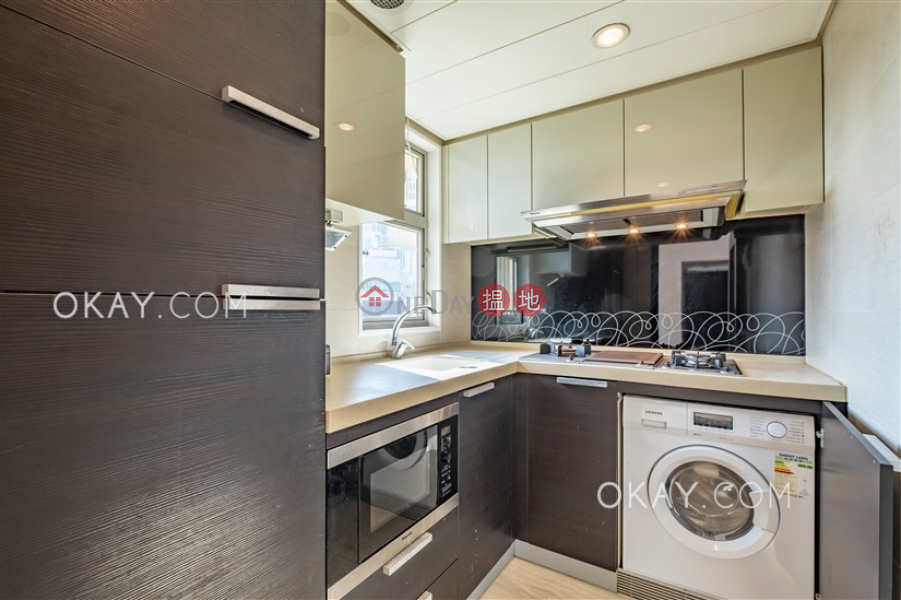 HK$ 30,000/ month, Centre Place | Western District, Rare 2 bedroom with balcony | Rental
