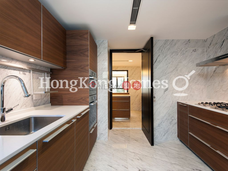 3 Bedroom Family Unit for Rent at Strawberry Hill | Strawberry Hill 紅梅閣 Rental Listings