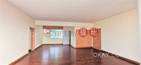 Gorgeous 3 bedroom with balcony | Rental, Aurora - Quarters 銀霞閣 | Wan Chai District (OKAY-R391271)_0