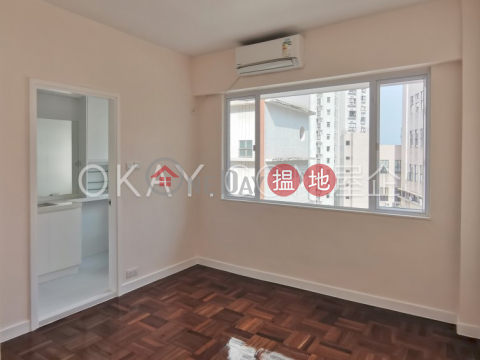 Charming 3 bedroom on high floor with rooftop & parking | For Sale | 1 Yik Kwan Avenue 益群道1號 _0