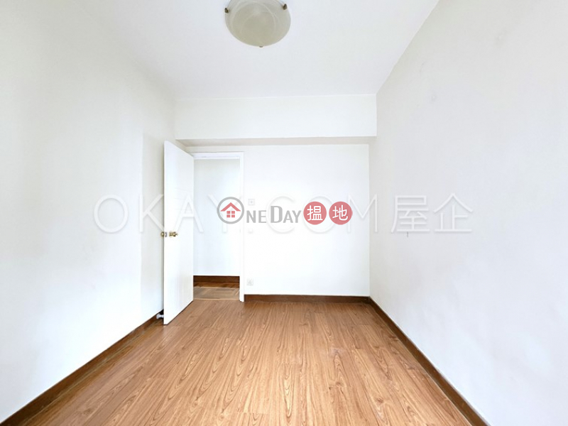 Tasteful 3 bedroom with balcony & parking | For Sale | Dragonview Court 龍騰閣 Sales Listings