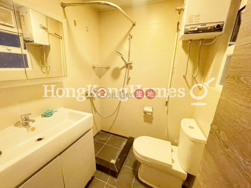 Studio Unit for Rent at 37-39 Aberdeen Street 37-39 Aberdeen Street | Central District Hong Kong, Rental | HK$ 18,000/ month