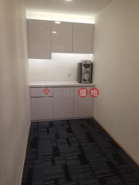 新時代中心中層寫字樓/工商樓盤|出租樓盤HK$ 41,725/ 月