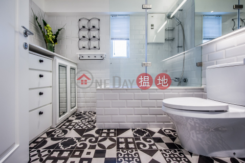 Renovated Apartment in Midlevels Central, Floral Tower 福熙苑 | Western District ()_0