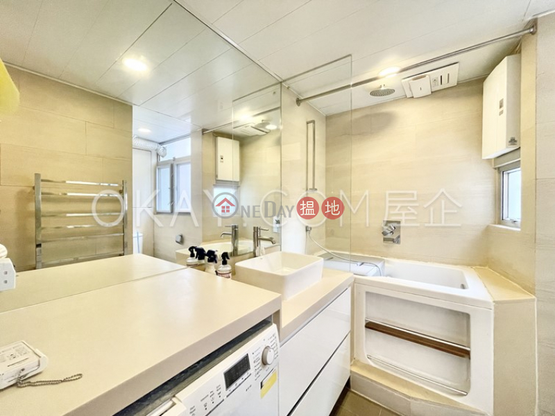 HK$ 10.8M Elegant Court, Wan Chai District, Lovely 2 bedroom with parking | For Sale