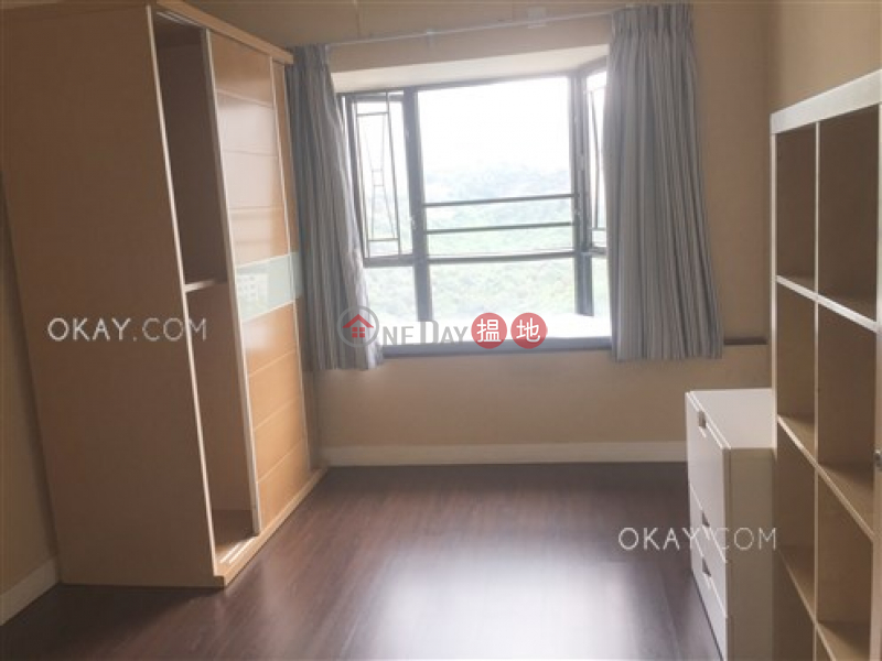 HK$ 41,000/ month Beverly Hill | Wan Chai District | Unique 4 bedroom with racecourse views, balcony | Rental