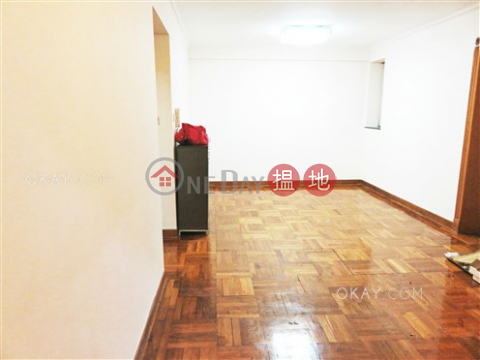 Popular 3 bedroom in Mid-levels West | For Sale | Blessings Garden 殷樺花園 _0