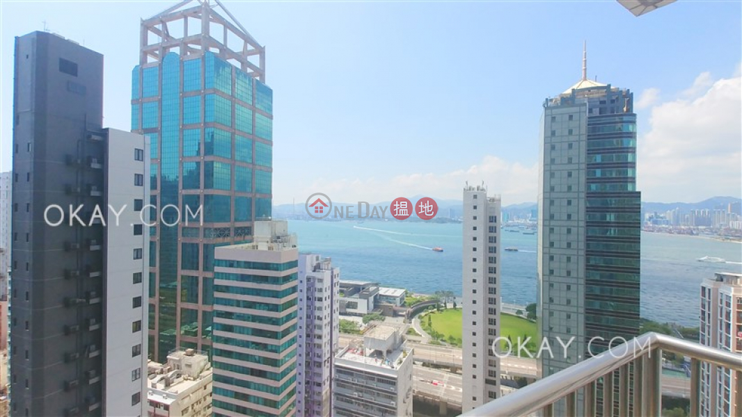 Tasteful 2 bedroom on high floor with balcony | For Sale | Elite\'s Place 俊陞華庭 Sales Listings