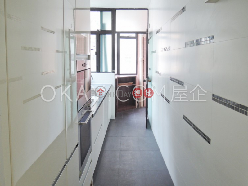 Popular 2 bedroom with balcony | Rental, Village Garden 慧莉苑 Rental Listings | Wan Chai District (OKAY-R120537)