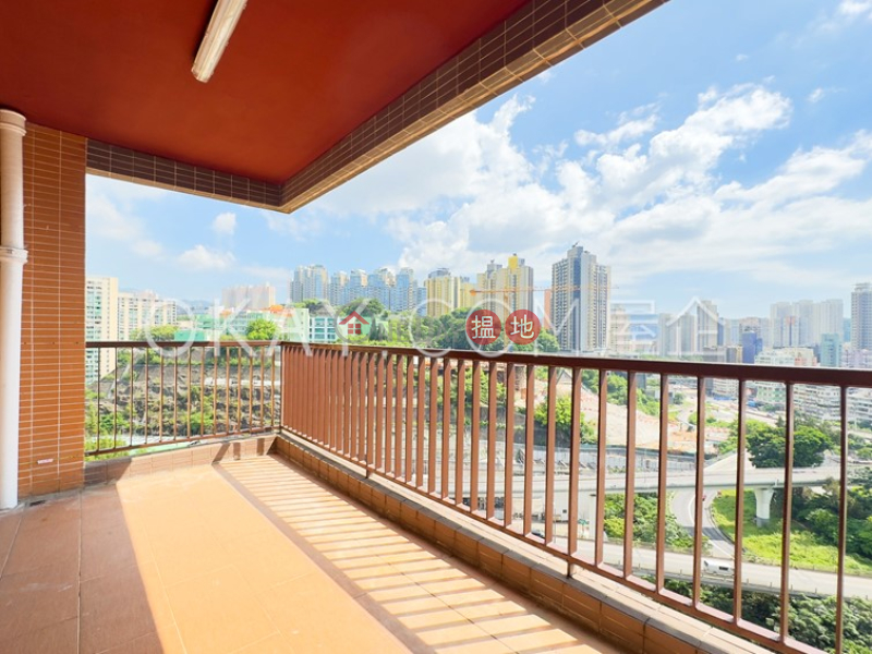 HK$ 45,600/ month Wylie Court, Yau Tsim Mong, Tasteful 3 bedroom with balcony | Rental