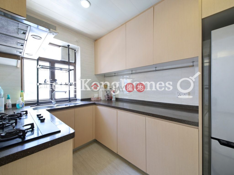 HK$ 42,500/ month Excelsior Court, Western District, 3 Bedroom Family Unit for Rent at Excelsior Court