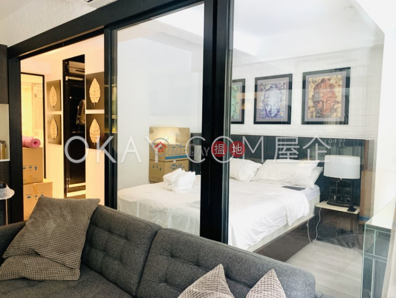 Luxurious 1 bedroom with terrace | Rental | Mandarin Building 文華大廈 Rental Listings