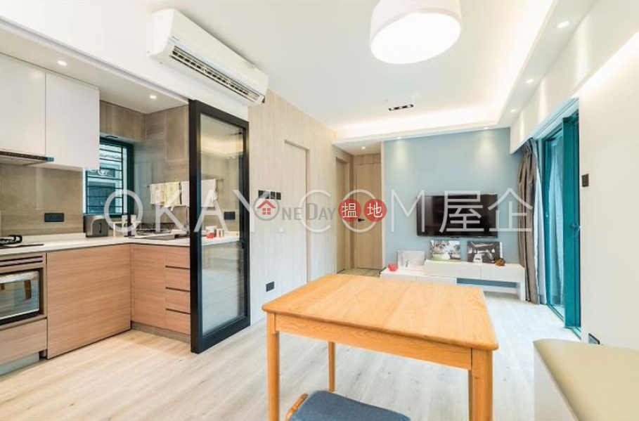 Generous 2 bedroom with balcony | For Sale | Tower 1 Grand Promenade 嘉亨灣 1座 Sales Listings