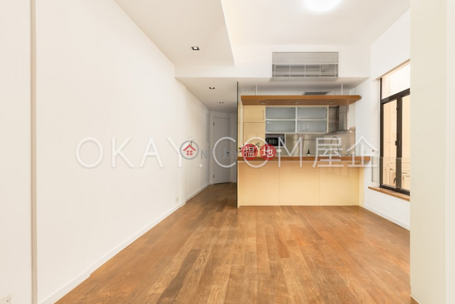Stylish 3 bedroom on high floor with rooftop | For Sale | 27-29 Village Terrace 山村臺 27-29 號 Sales Listings