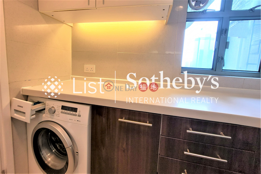 HK$ 32,000/ month, Casa Bella Central District, Property for Rent at Casa Bella with 2 Bedrooms