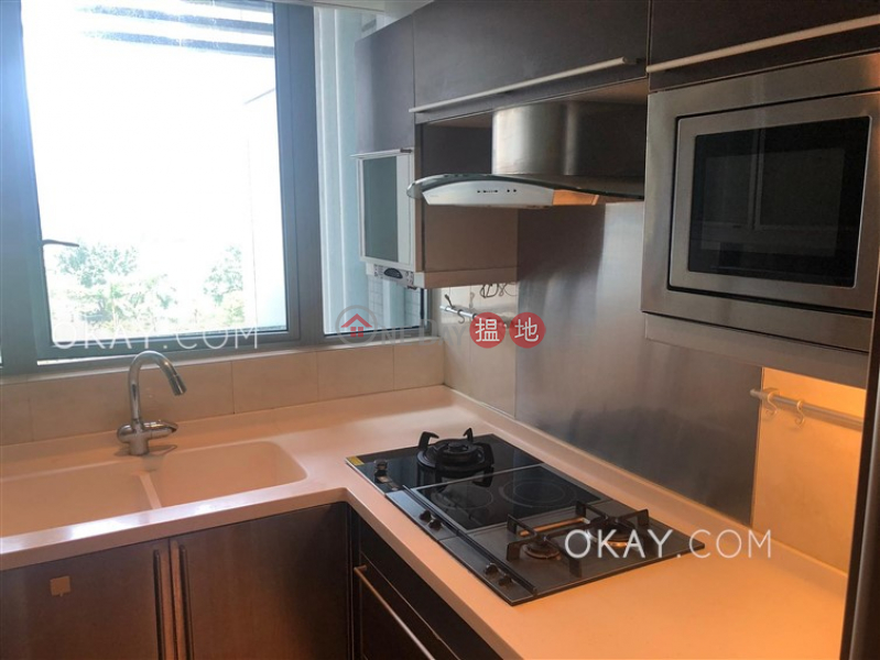HK$ 24M, The Harbourside Tower 3 Yau Tsim Mong, Stylish 2 bedroom in Kowloon Station | For Sale