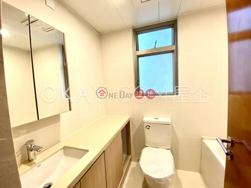 3房2廁,星級會所,露台《羅便臣道31號出售單位》|31羅便臣道 | 西區-香港出售|HK$ 2,100萬