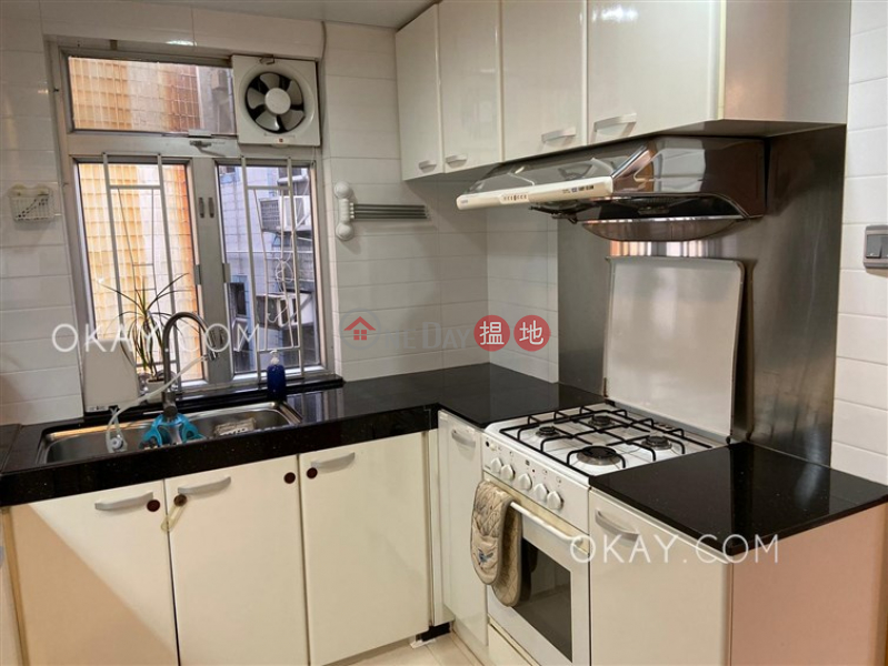 HK$ 28,000/ month | Property on Po Tung Road, Sai Kung Nicely kept house on high floor with rooftop & terrace | Rental
