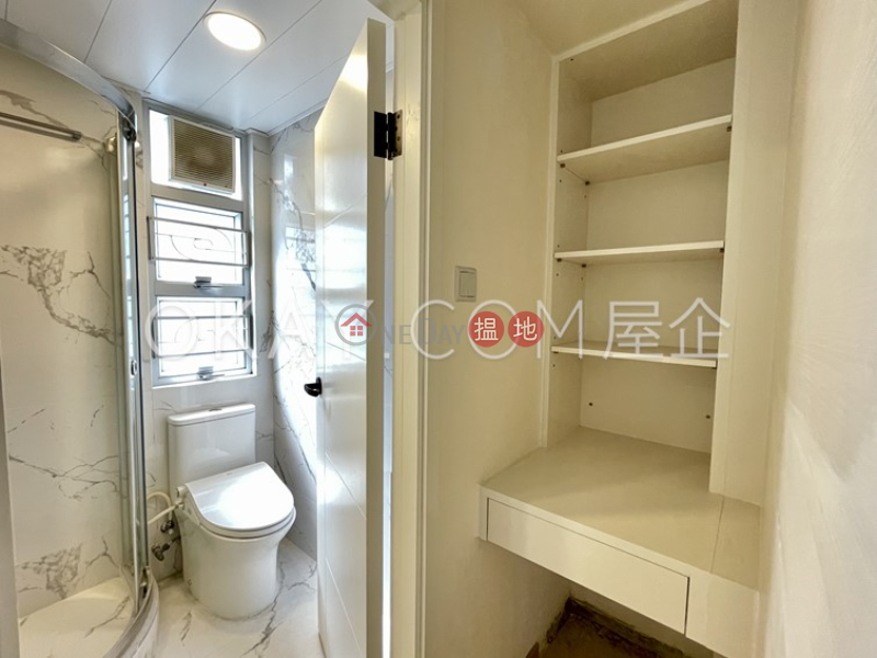 Charming 3 bedroom on high floor with rooftop | Rental, 115-119 Queens Road West | Western District, Hong Kong | Rental HK$ 36,000/ month