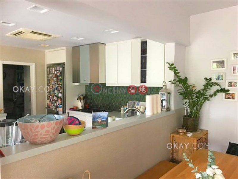 Popular 4 bedroom with balcony | For Sale | Discovery Bay Plaza / DB Plaza 愉景廣場 Sales Listings