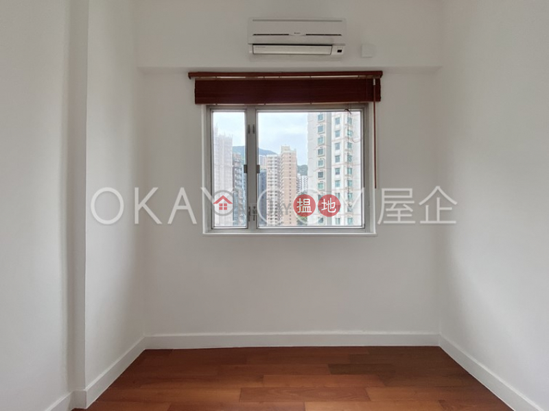 HK$ 10M | Golden Phoenix Court Western District Rare 2 bedroom on high floor with sea views | For Sale